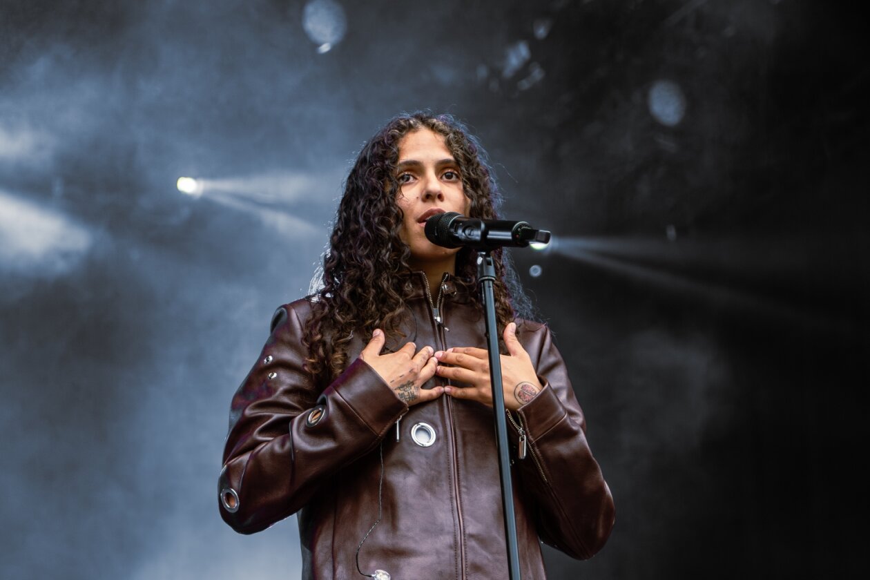 Danielle Balbuena lässt die Festivalcrowd toben. – 070 Shake.