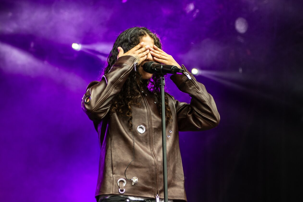 Danielle Balbuena lässt die Festivalcrowd toben. – 070 Shake.