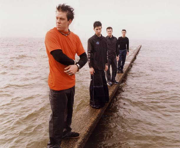 12 Stones – 12 Steine, vier Jungs, eine Band, so sieht's aus. – Meer sehen.