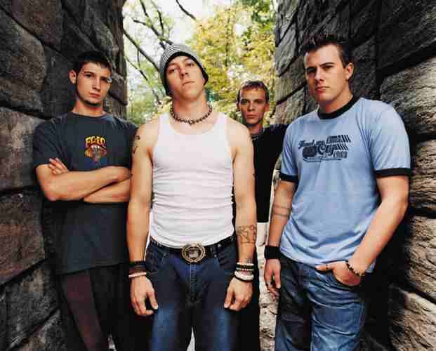 12 Stones – 12 Steine, vier Jungs, eine Band, so sieht's aus. – Mützenalarm.