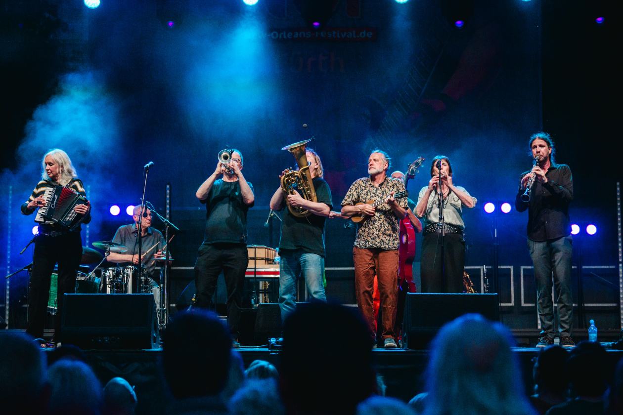 Das Berliner Kollektiv war das Highlight bei der 25. Ausgabe des Festivals. – 17 Hippies.