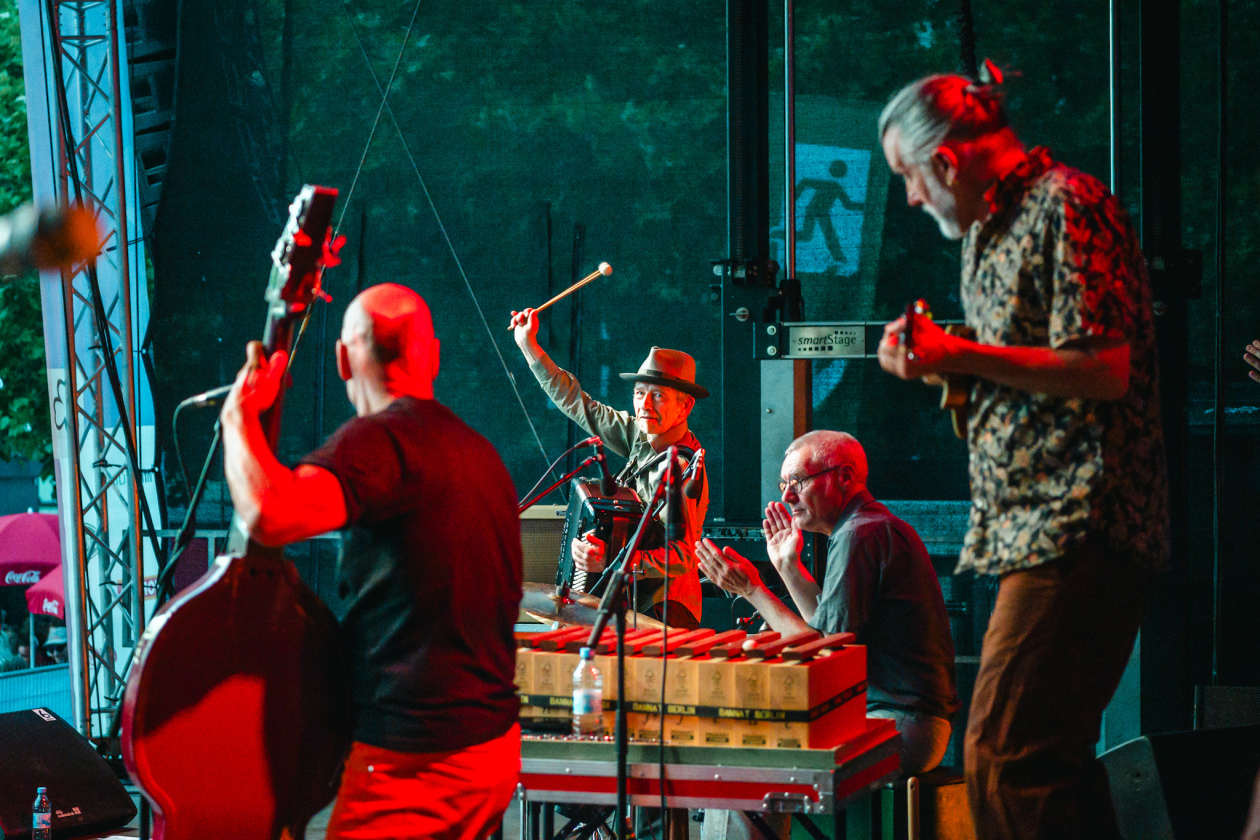 Das Berliner Kollektiv war das Highlight bei der 25. Ausgabe des Festivals. – 17 Hippies.