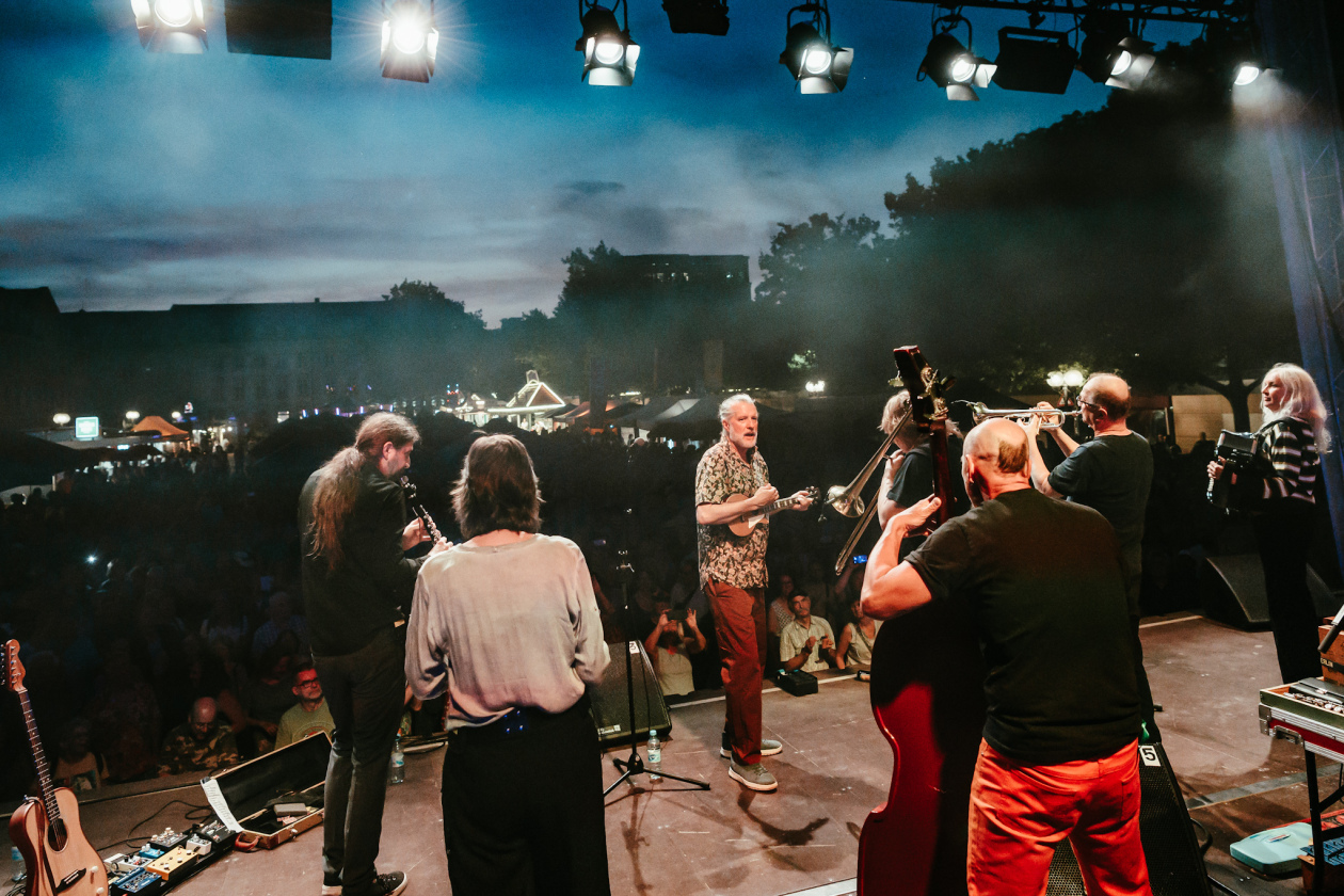Das Berliner Kollektiv war das Highlight bei der 25. Ausgabe des Festivals. – 17 Hippies.