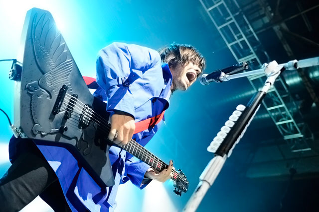 30 Seconds To Mars – Jared Leto rockt für den Planeten. – 