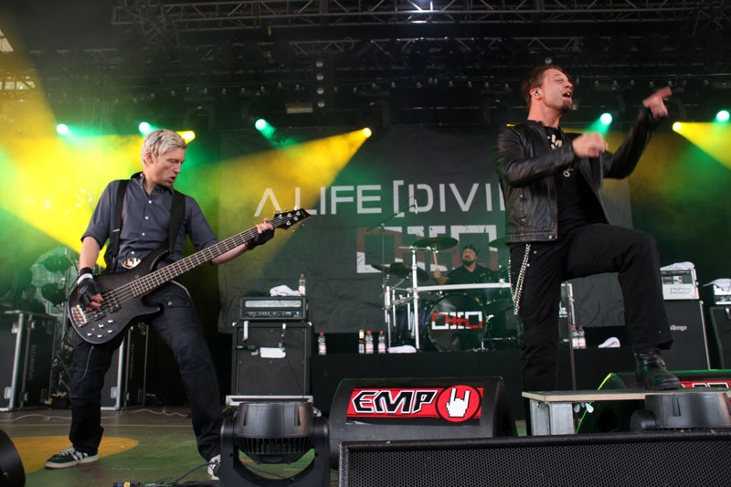 Einer der wenigen echten Rockacts der Sause. – A Life Divided.