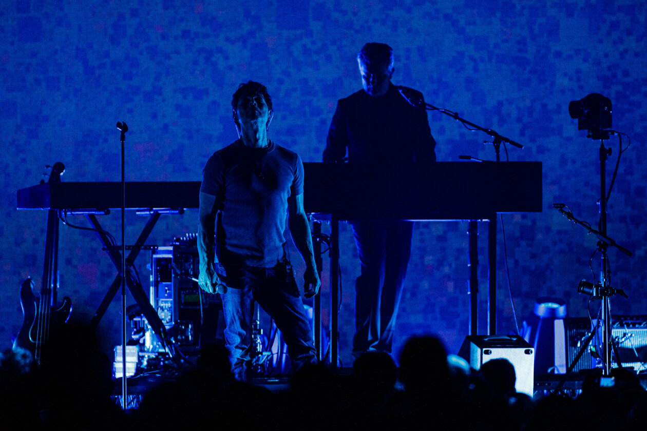 A-ha – Als wäre kein Tag vergangen: Morten, Pål und Magne live. – Dark.