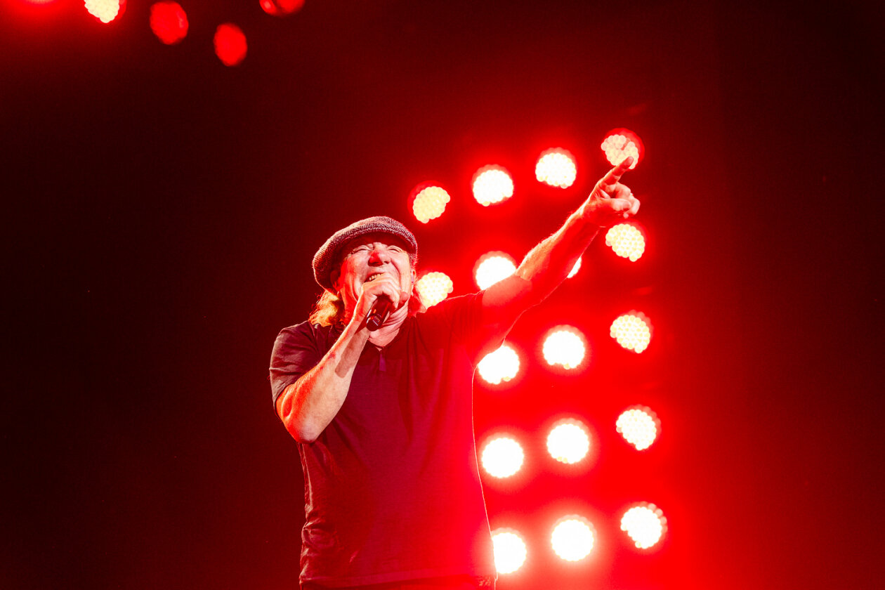 AC/DC – Der Auftaktgig zur ersten Tour seit acht Jahren: Angus Young und Co. auf Schalke. – Brian Johnson.