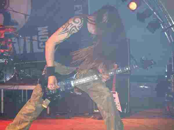 Abandoned machten die Party-Stage zum Moshpit. – 