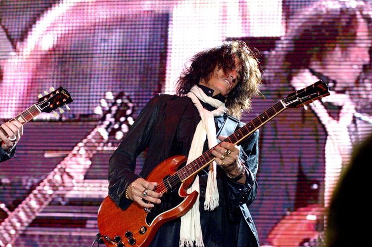 Aerosmith – Die Rock-Veteranen mit einem souveränen Auftritt in der Fächerstadt. – 