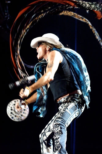 Aerosmith – Die Rock-Veteranen mit einem souveränen Auftritt in der Fächerstadt. – 