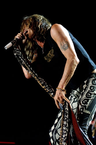 Aerosmith – Die Rock-Veteranen mit einem souveränen Auftritt in der Fächerstadt. – 