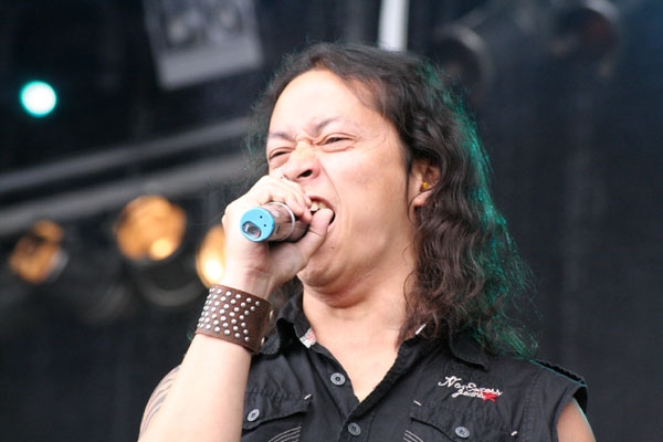 After Forever – Die Holländer rocken auf der Hauptbühne ganz ordentlich. – 