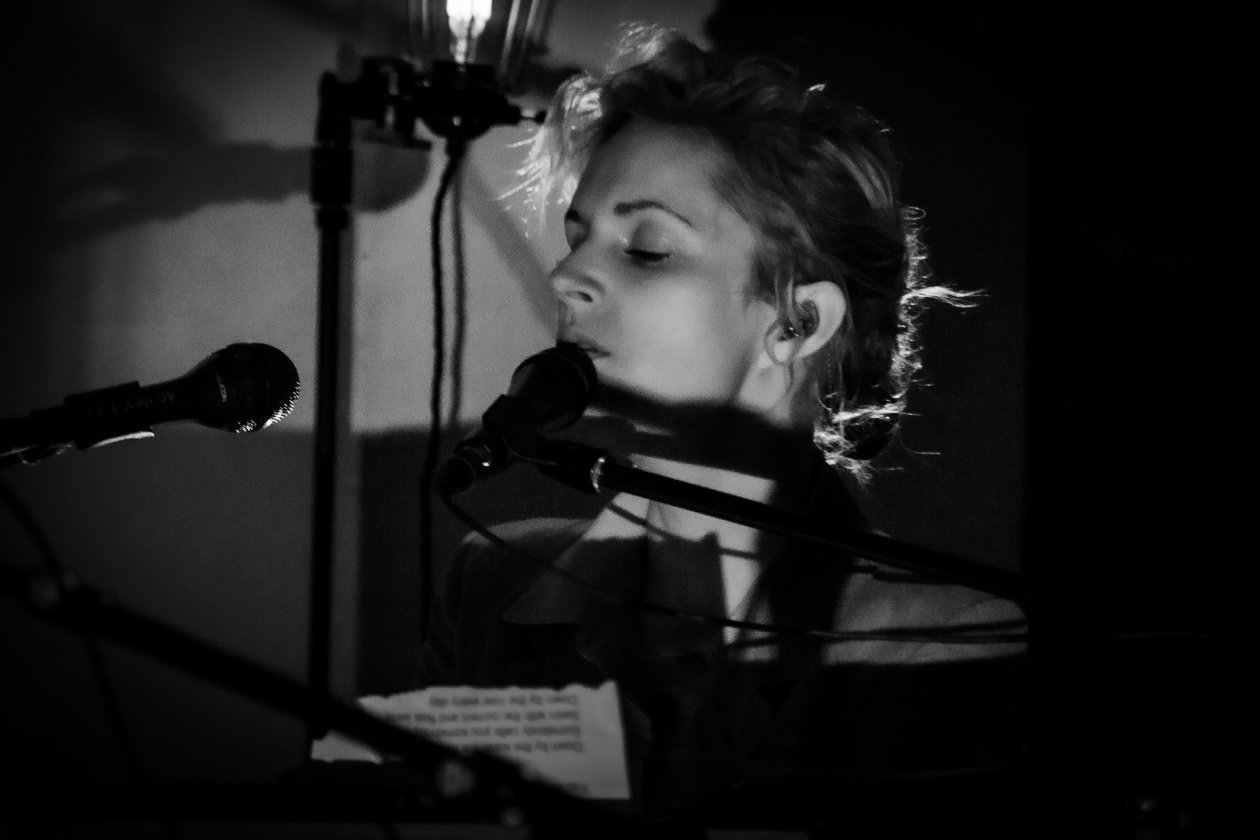 Agnes Obel – Zehn Tage später spielt sie im ausverkauften Admiralspalast.