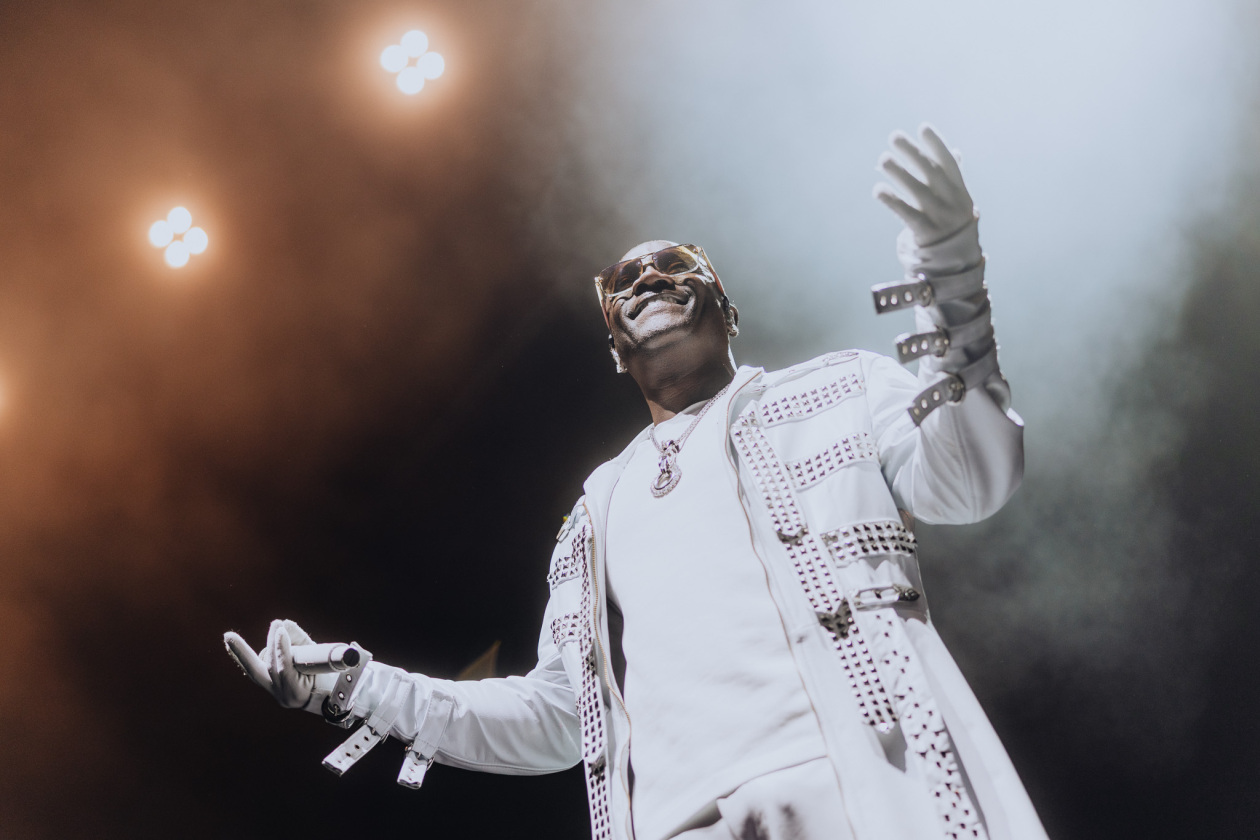 Akon – Akon.