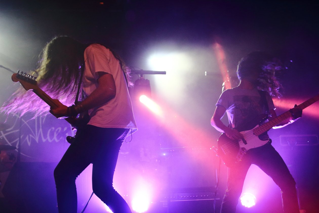 Alcest – Die Blackgaze-Pioniere auf Tour mit Anathema. – Neige und Indria.