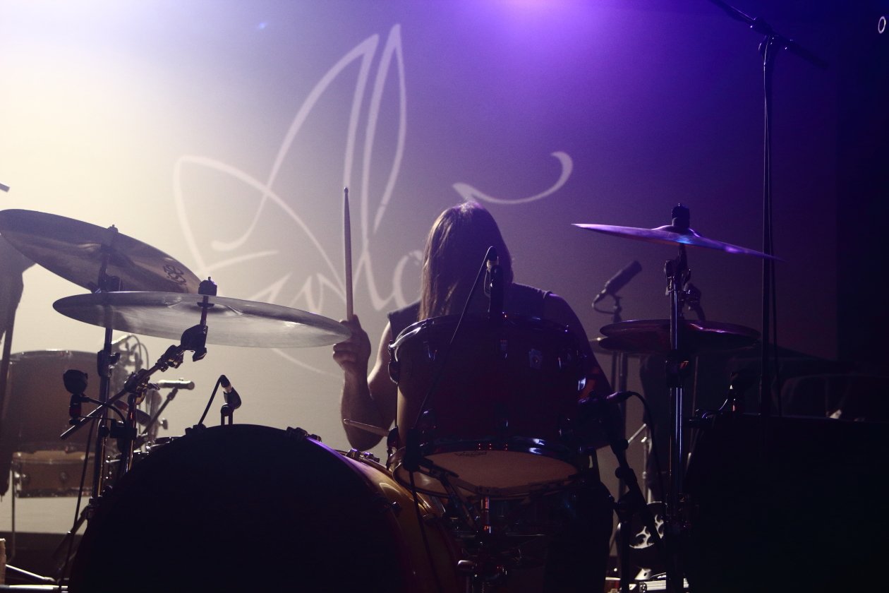 Alcest – Die Blackgaze-Pioniere auf Tour mit Anathema. – Winterhalter.