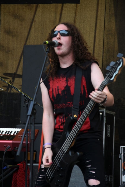 Die Keytar-Piraten lassen Kielholen. – Alestorm