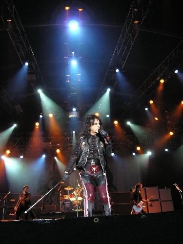 Alice Cooper – Der Altmeister des Shock-Rocks zählt noch lange nicht zum alten Eisen. – 