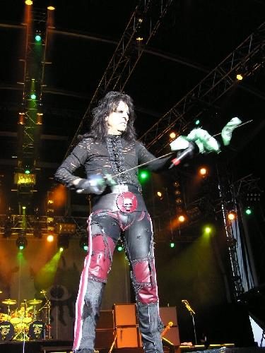 Alice Cooper – Der Altmeister des Shock-Rocks zählt noch lange nicht zum alten Eisen. – 