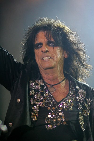 Alice Cooper – Schockrocken auf dem Museumsplatz. – 