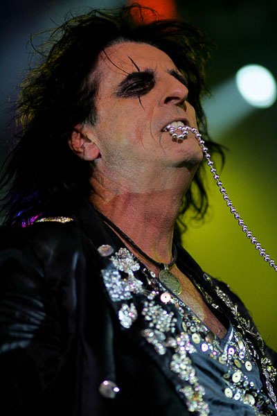 Alice Cooper – Schockrocken auf dem Museumsplatz. – 