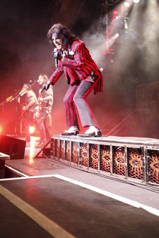 Alice Cooper – Einzige Deutschland-Show des Horror-Großmeisters 2012. – From Detroit With Love.
