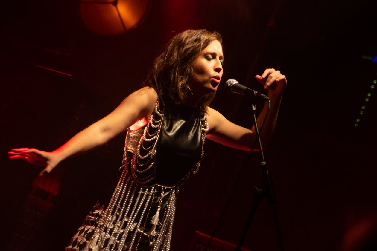 Alice Merton letzter Gig vor "MINT" – mit Special Guest Bosse. – Alice Merton.