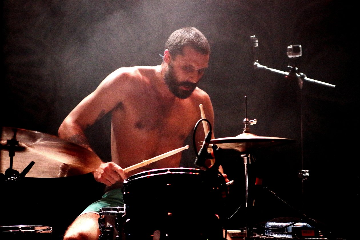 All Them Witches – Ausverkauftes Haus während der "Sleeping Through The War"-Tour. – Robby Staebler