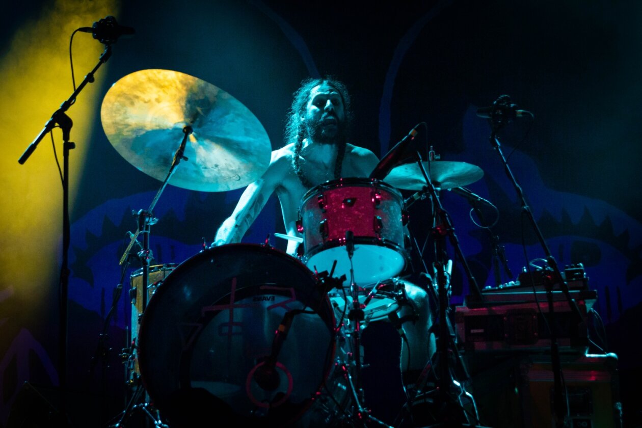 Endlich wieder vereint: All Them Witches sind als Quartett zurück. – All Them Witches.