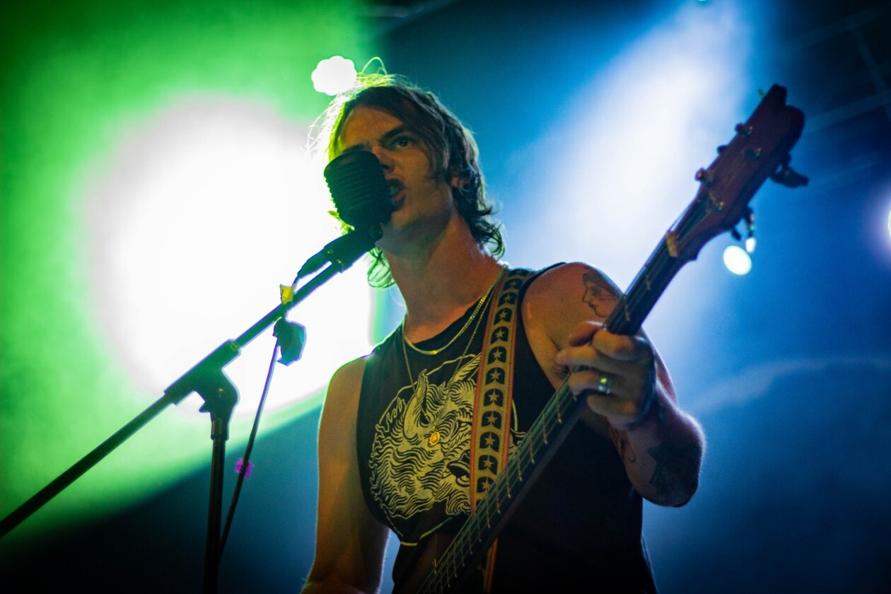 Endlich wieder vereint: All Them Witches sind als Quartett zurück. – All Them Witches.