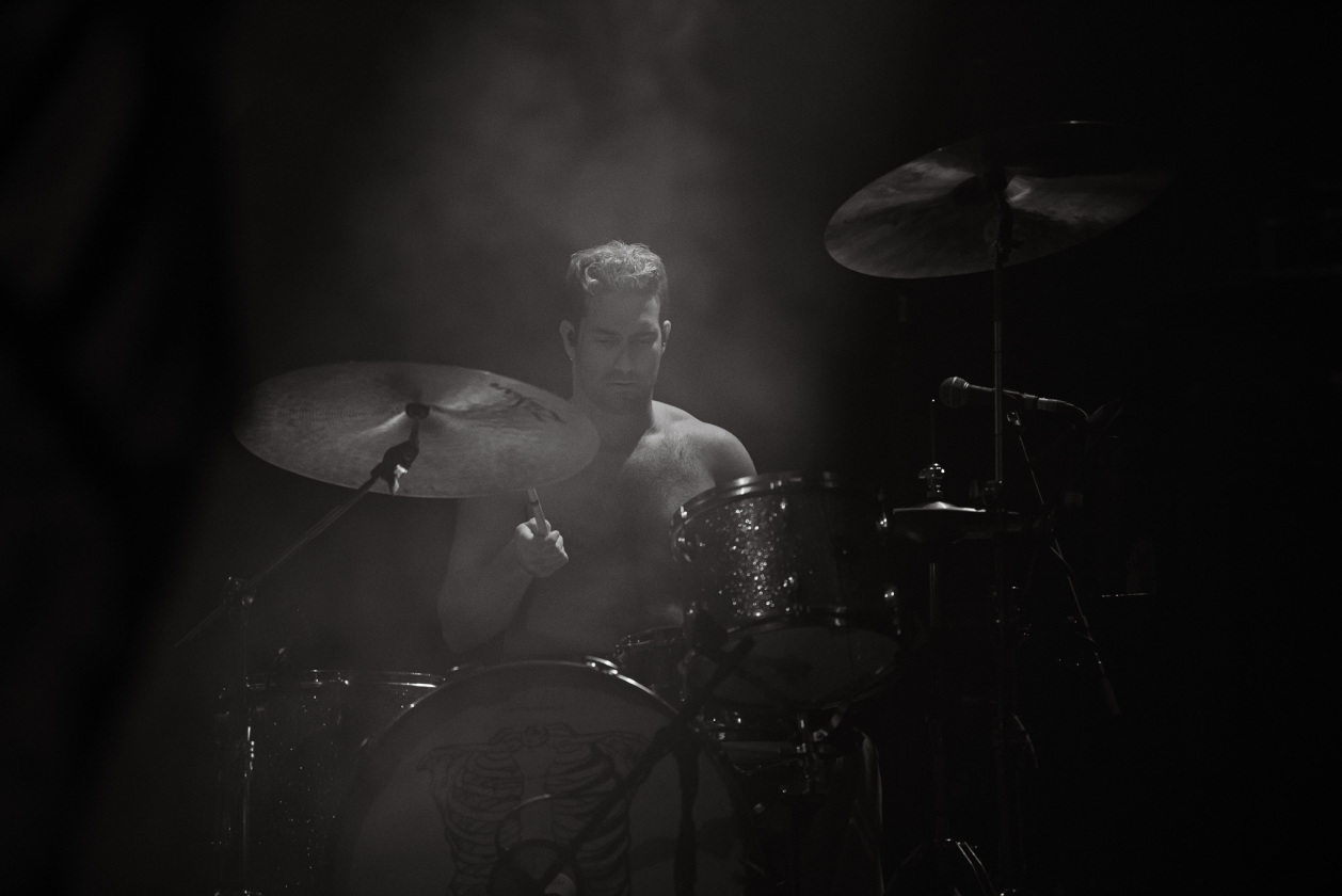 Hexentanz unter dem Zirkusdach: die Psychedelic Rocker live in Berlin. – All Them Witches.