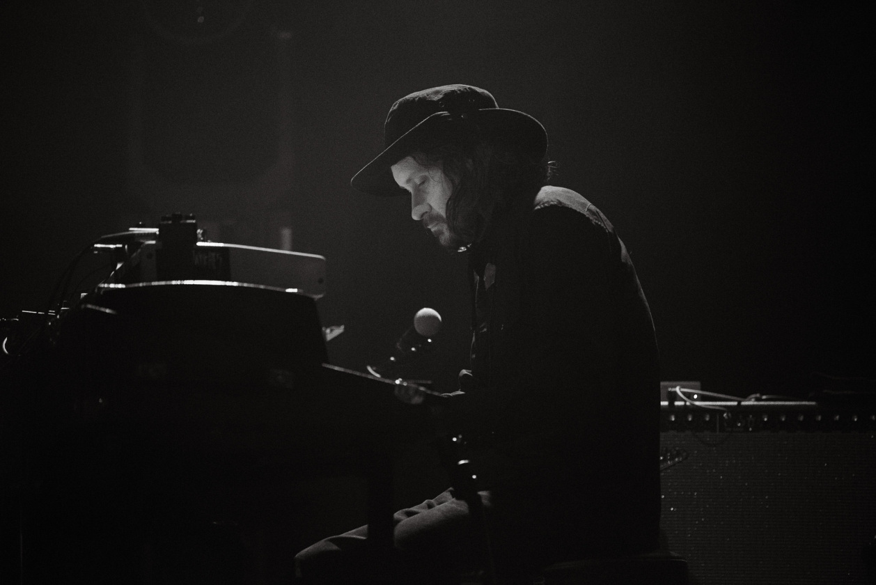 Hexentanz unter dem Zirkusdach: die Psychedelic Rocker live in Berlin. – All Them Witches.