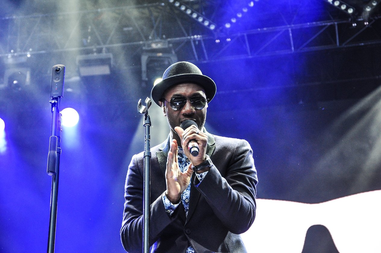 Aloe Blacc – Gut gelaunt räumt Blacc dann nach 60 Minuten die Bühne …