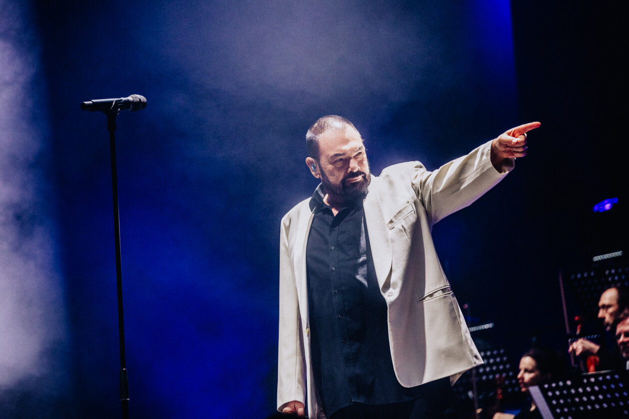 Tourabschluss: die deutschen Synth-Pop-Ikonen live mit dem Filmorchester Babelsberg. – Alphaville.