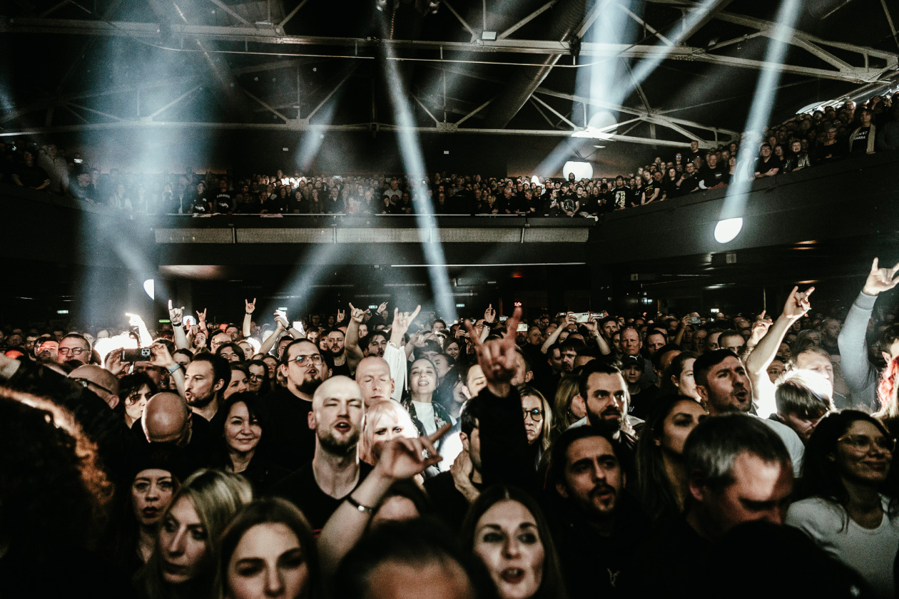 Alter Bridge – Fans.