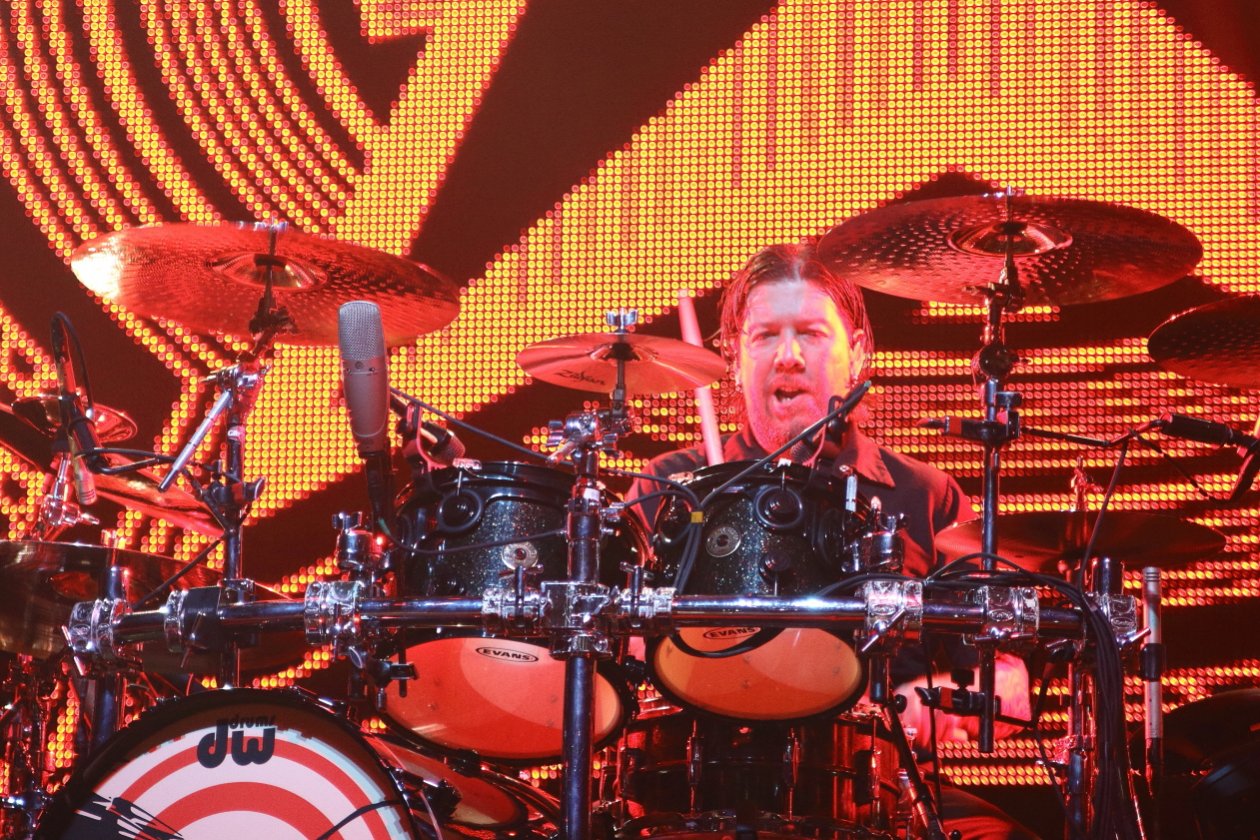 Alter Bridge – Myles Kennedy, Mark Tremonti und Bande auf The Last Hero-Tour. – Drummer Scott Philipps.