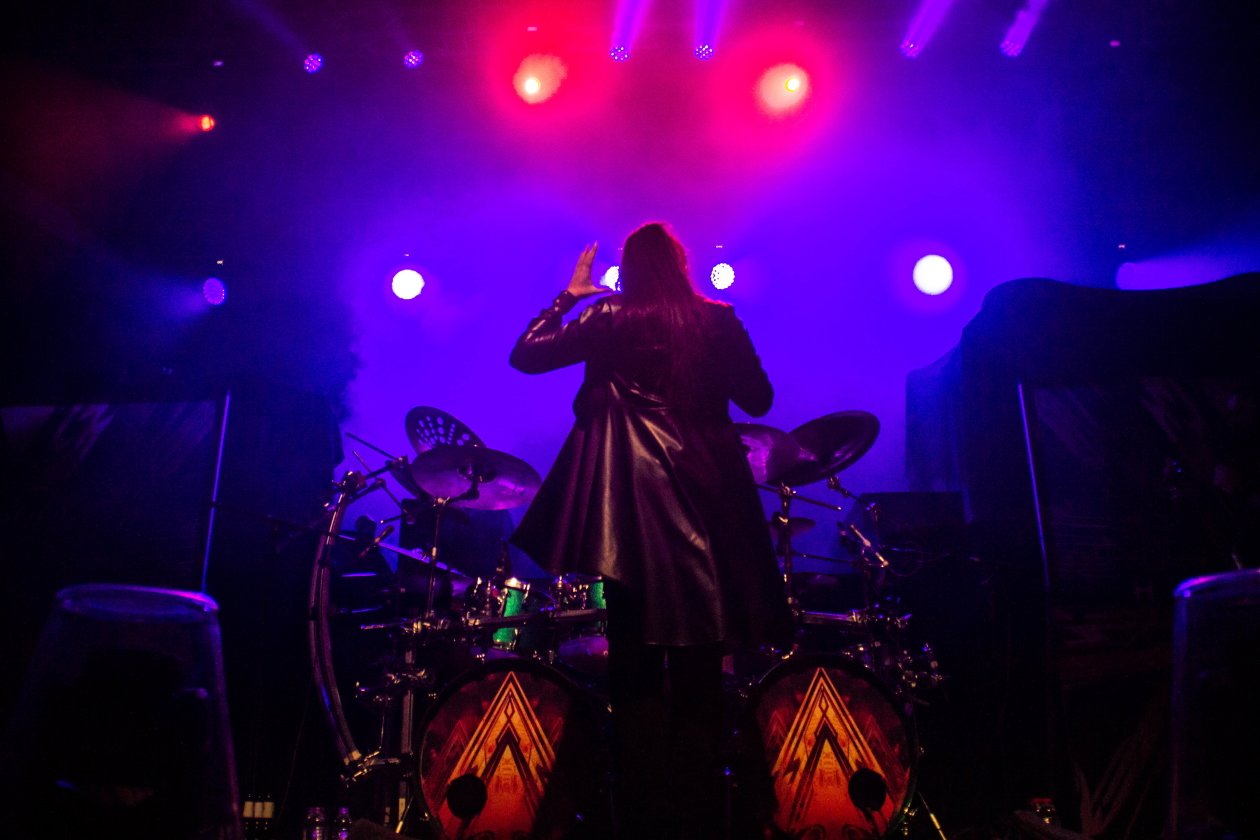 "Wolfsnächte" mit Powerwolf und Kissin' Dynamite. – Amaranthe.