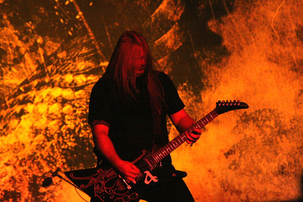 Amon Amarth – Lassen neuerdings ihre Fans für sich rudern. – c
