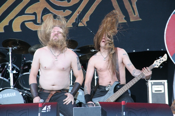 Amon Amarth – Mit Feuer und Schwert kommen sie über Balingen. – 
