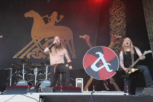 Amon Amarth – Mit Feuer und Schwert kommen sie über Balingen. – 