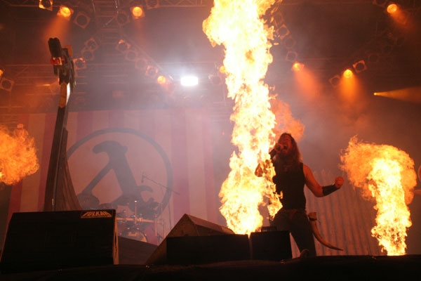 Amon Amarth – Auf dem Summer Breeze Festival 2007. – 