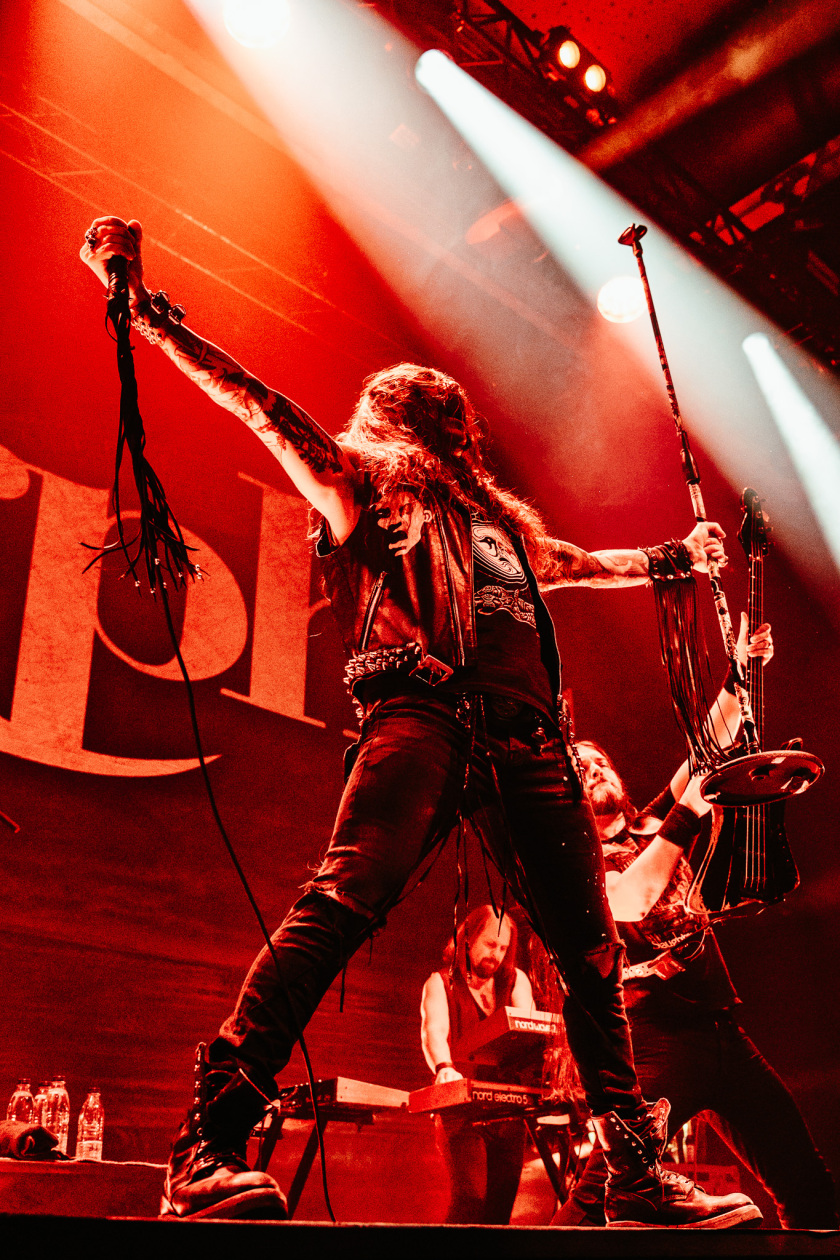 Die Progressive-Metaller aus Finnland als Support auf "European Blood Dynasty"-Tour. – Amorphis.