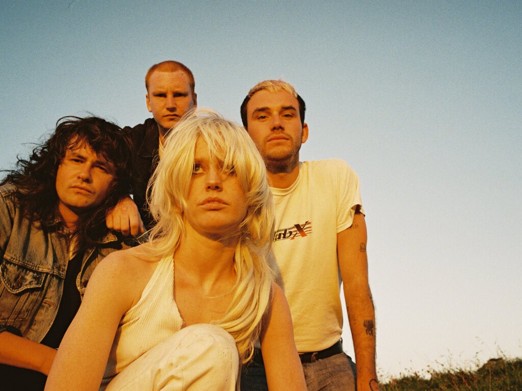 Amyl And The Sniffers