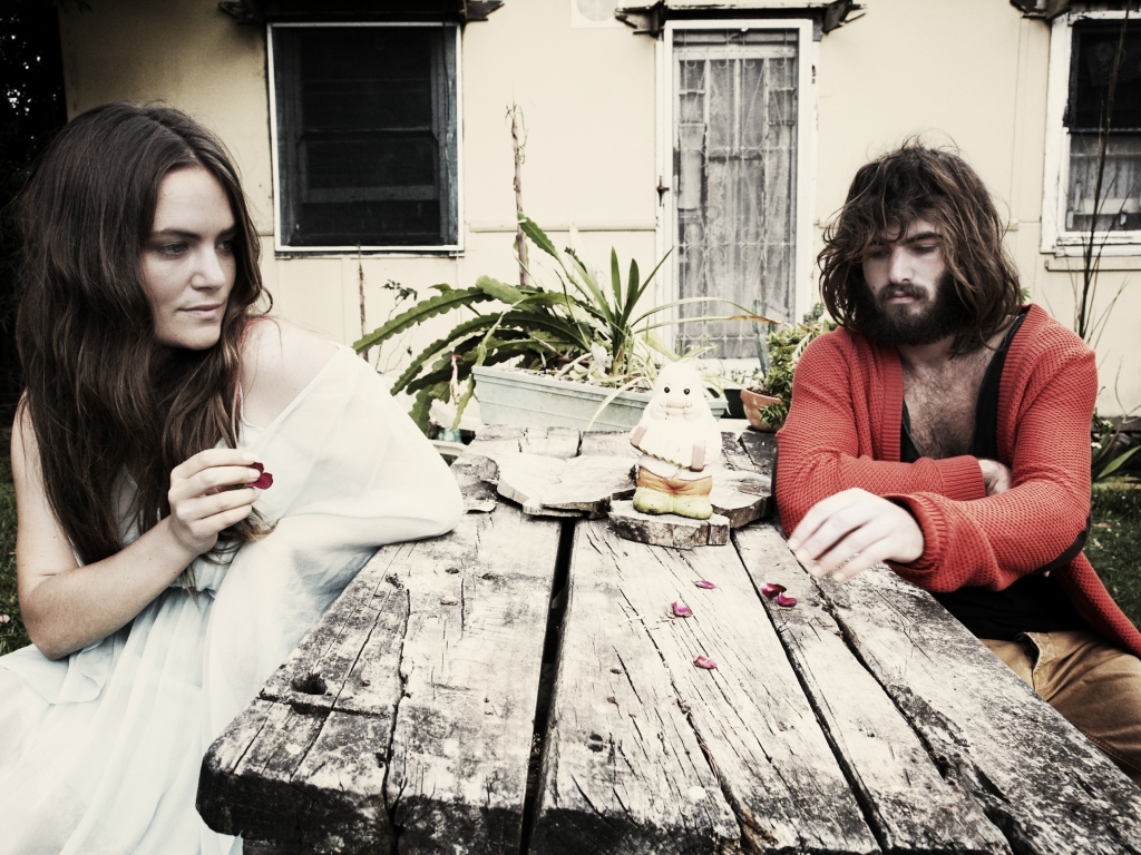Angus & Julia Stone
