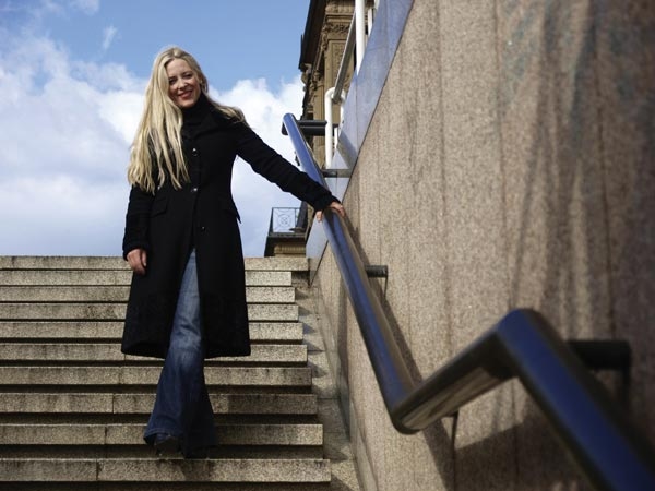 So sieht exzellenter Jazz aus Deutschland aus. – Anke Helfrich mischt ...
