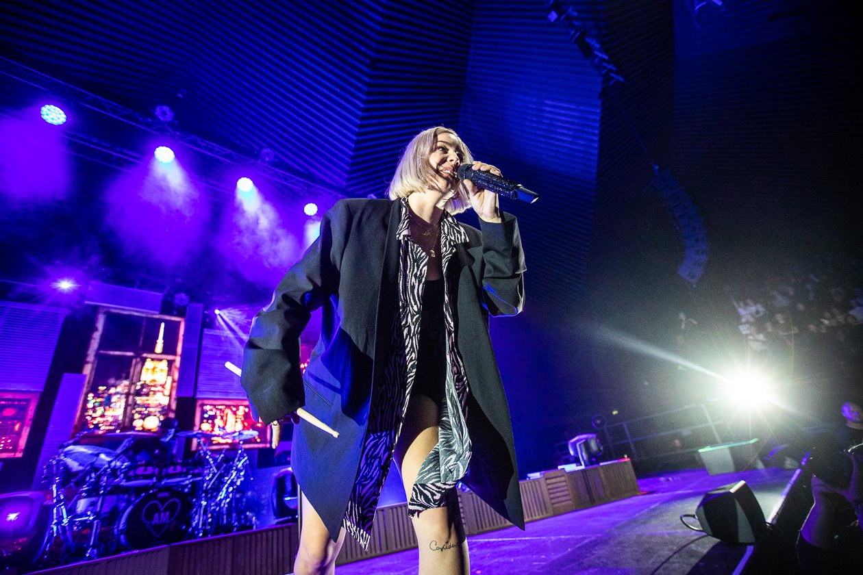 Selbstbewusste Show in der Hauptstadt. – Anne-Marie.