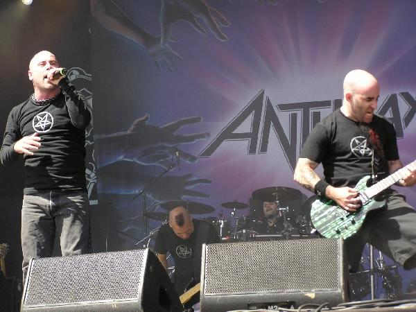 Inzwischen ne Mischung aus Anthrax und Armored Saint. – 
