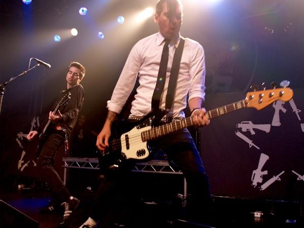 Anti-Flag – Jump for your right! – 