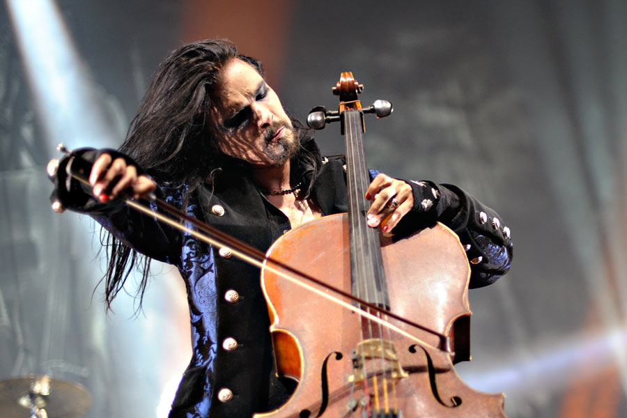 Wortkarg und soundgewaltig: Apocalyptica im Kölner E-Werk – Apocalyptica im E-Werk Köln