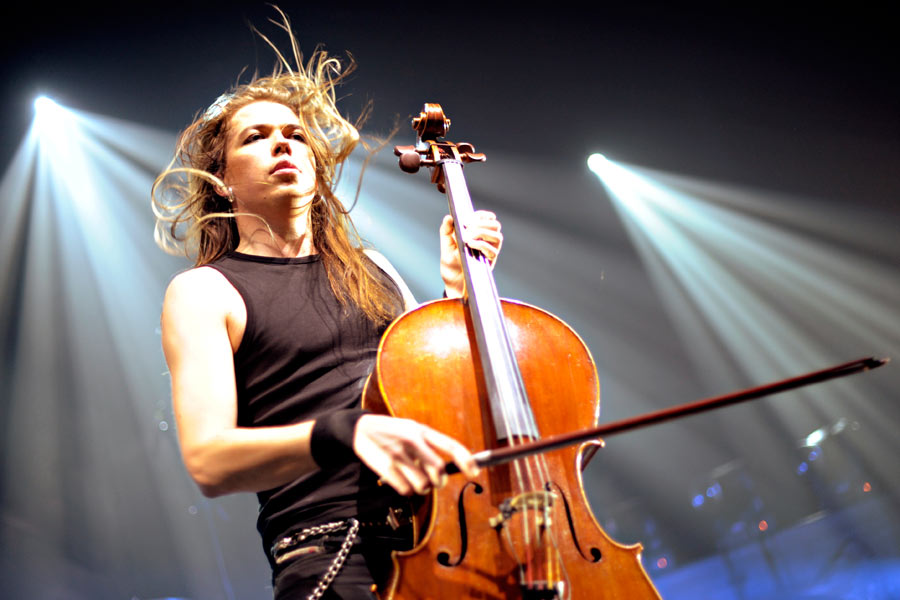 Wortkarg und soundgewaltig: Apocalyptica im Kölner E-Werk – Apocalyptica im E-Werk Köln